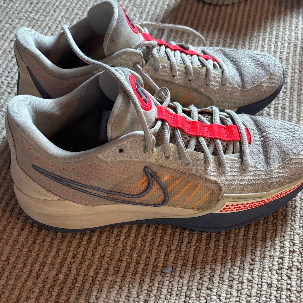 Women’s Sabrina 2’s basketball shoes.